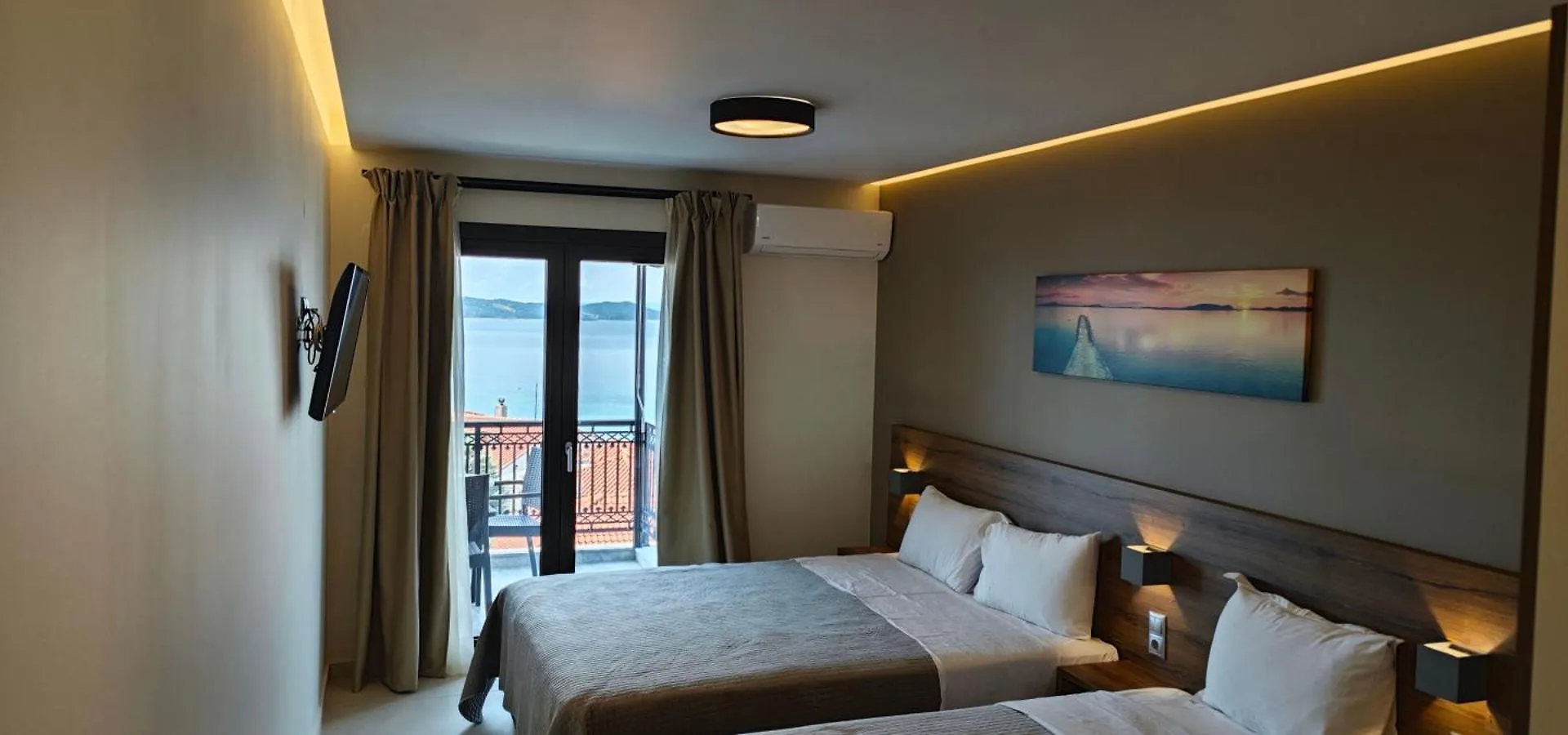 Sunset Hotel Ouranoupoli 2*,  Greece